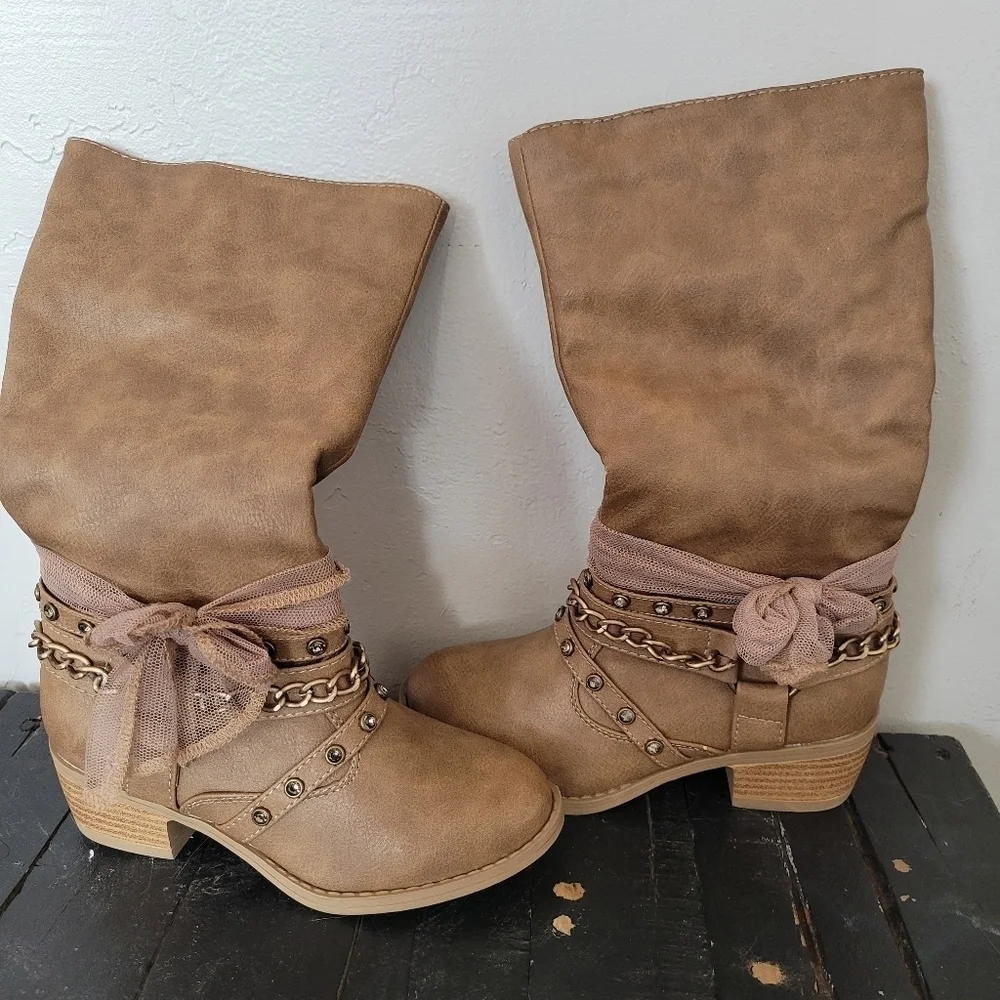 Sarah Jayne NWOT Little Girl Toddler 11 Tan Tall Boots Rhinestone Chain Accent